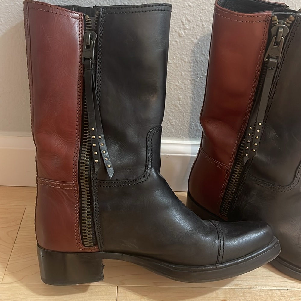 COACH Women’s Double Zipper Short Western Leather Boots - Picture 2 of 10